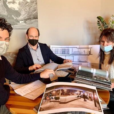 Gerstl-News! Die neue Hotelbar, Gerstl’s Marmorbar nimmt immer mehr Form an… Gemeinsam mit Architekt Thomas Pederiva suchen wir Stoffe, Böden, Materialien usw. aus ????
#dasgerstlfeeling #dasgerstl #news #südtirol #hotel #vinschgau #wellness #wow #happy #moments #goodvibes #news #best #instamood #instagood @belvitaleadingwellnesshotels @vitalpinahotels @visit.obervinschgau @visitsouthtyrol